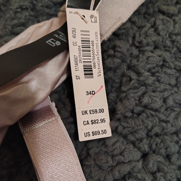 Victoria's Secret Light Pink Bra with Branded Straps - Picture 6 of 6